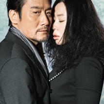 人妻如此豪放！